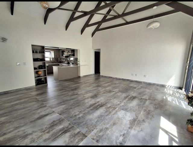 3 BEDROOM HOUSE FOR SALE IN BRITANNIA BAY